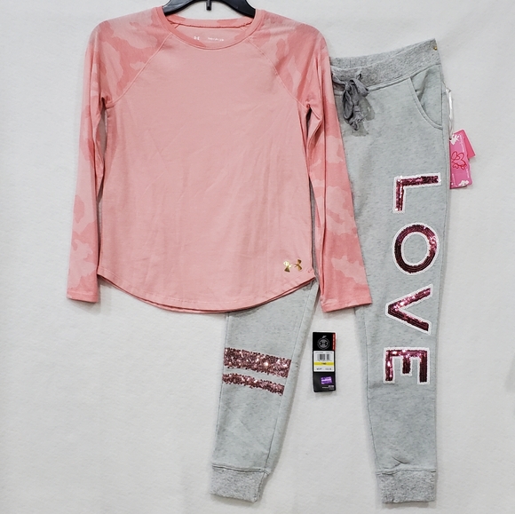 🆕️ Under Armour Tee & Joggers